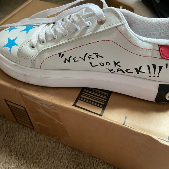 Sports shoes lady, size 25 Mx. 7 USA. - Picture 11 of 12